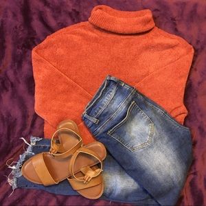 Fall Turtle Neck! 🧡